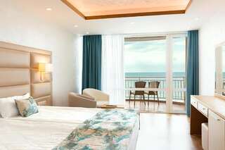 Отель Bilyana Beach Hotel (Adults Only) Несебр Junior Suite with Terrace and Front Sea View-4